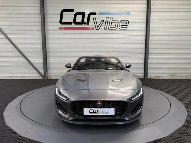 Jaguar F-Type view 9