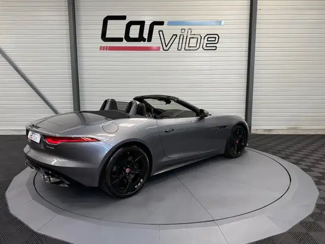 Jaguar F-Type view 4