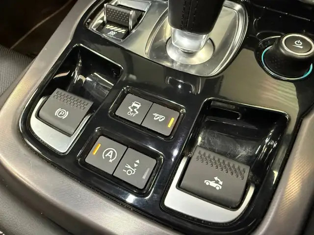 Jaguar F-Type view 13