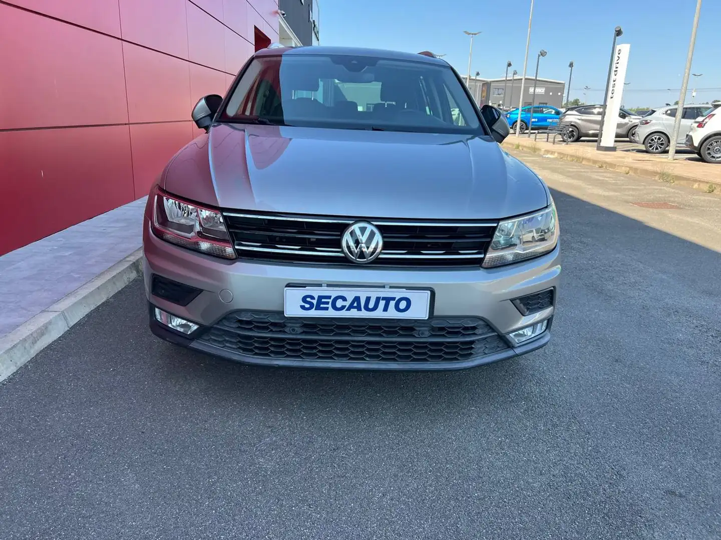 Volkswagen Tiguan 2.0 TDI SCR BlueMotion Style Grigio - 1