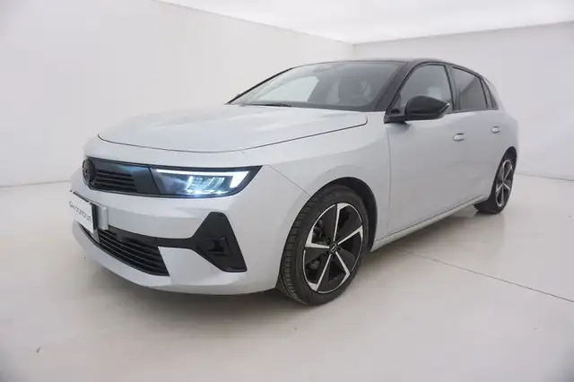 Opel Astra view 9
