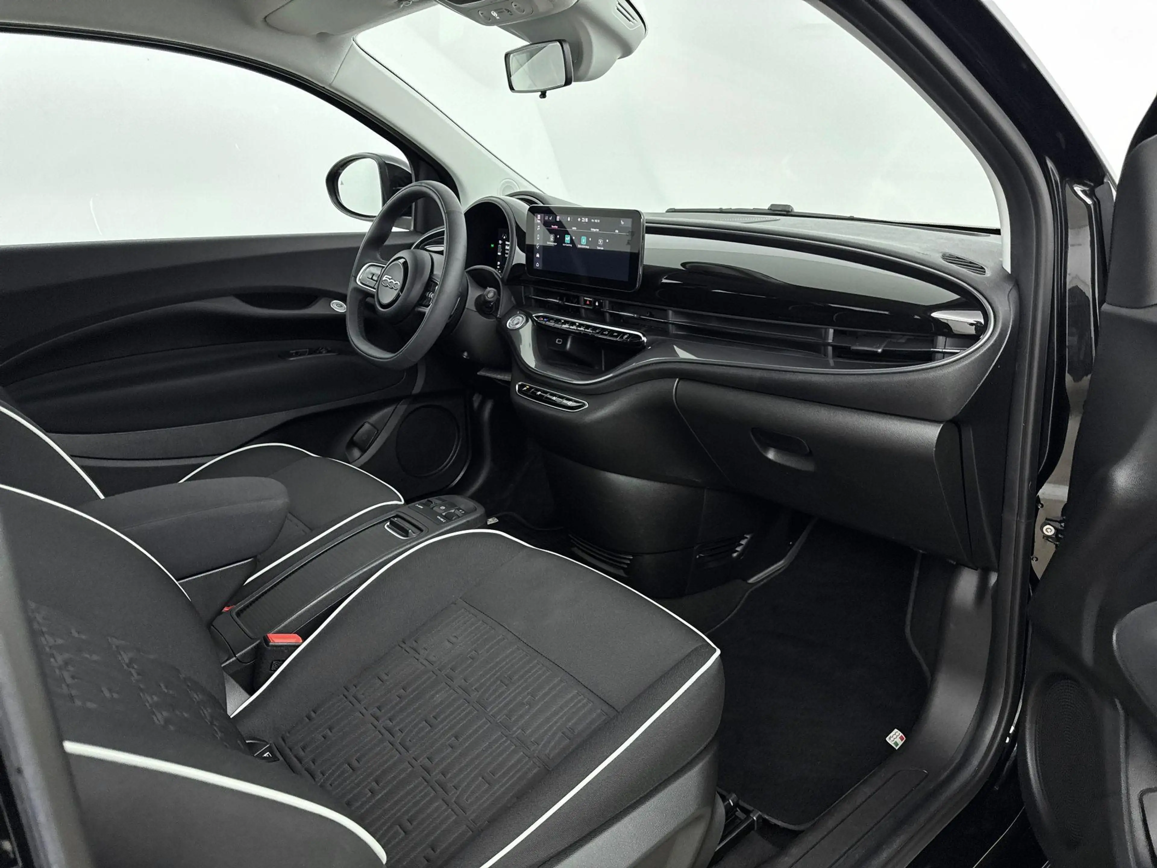 Fiat 500 URBAN 42 kWh | SoH 94,4% | CLIMA | CRUISE | CAMERA — photo 9