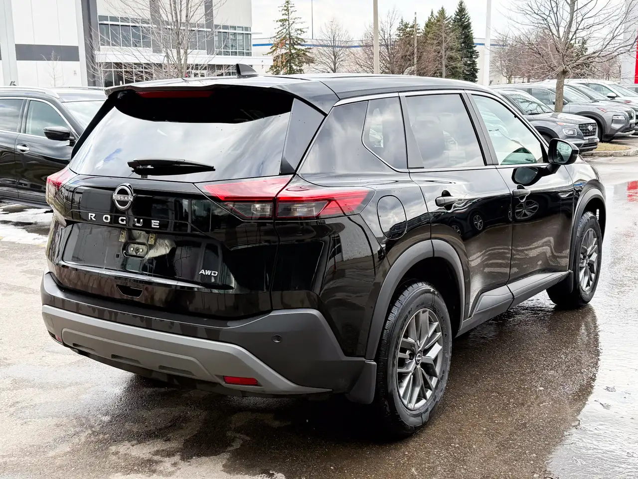 Nissan Rogue снимка Nissan Rogue