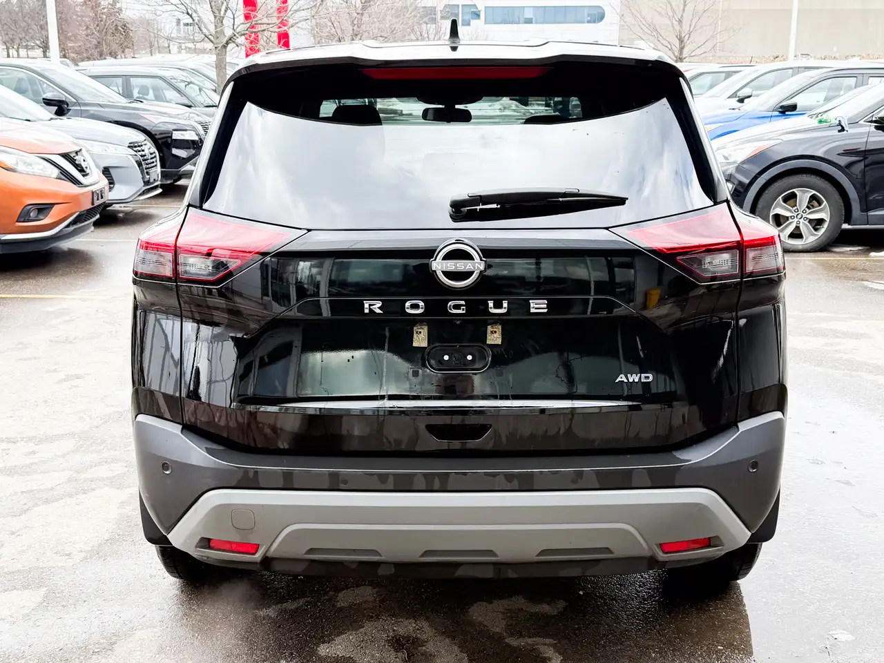 Nissan Rogue снимка Nissan Rogue