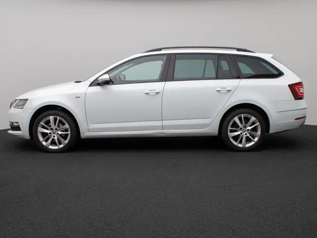 Skoda Octavia view 11