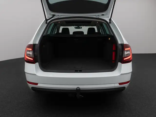 Skoda Octavia view 13