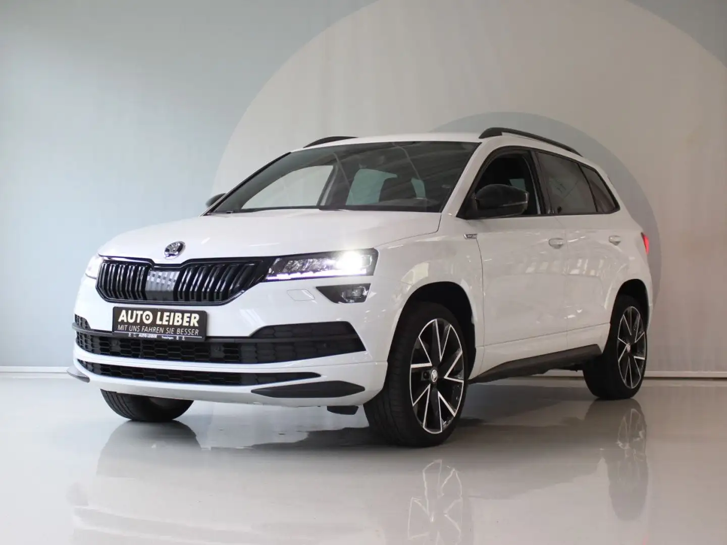Skoda Karoq 1.5 TSI ACT DSG Sportline VC/AHK/ACC/CAM LED Blanc - 2
