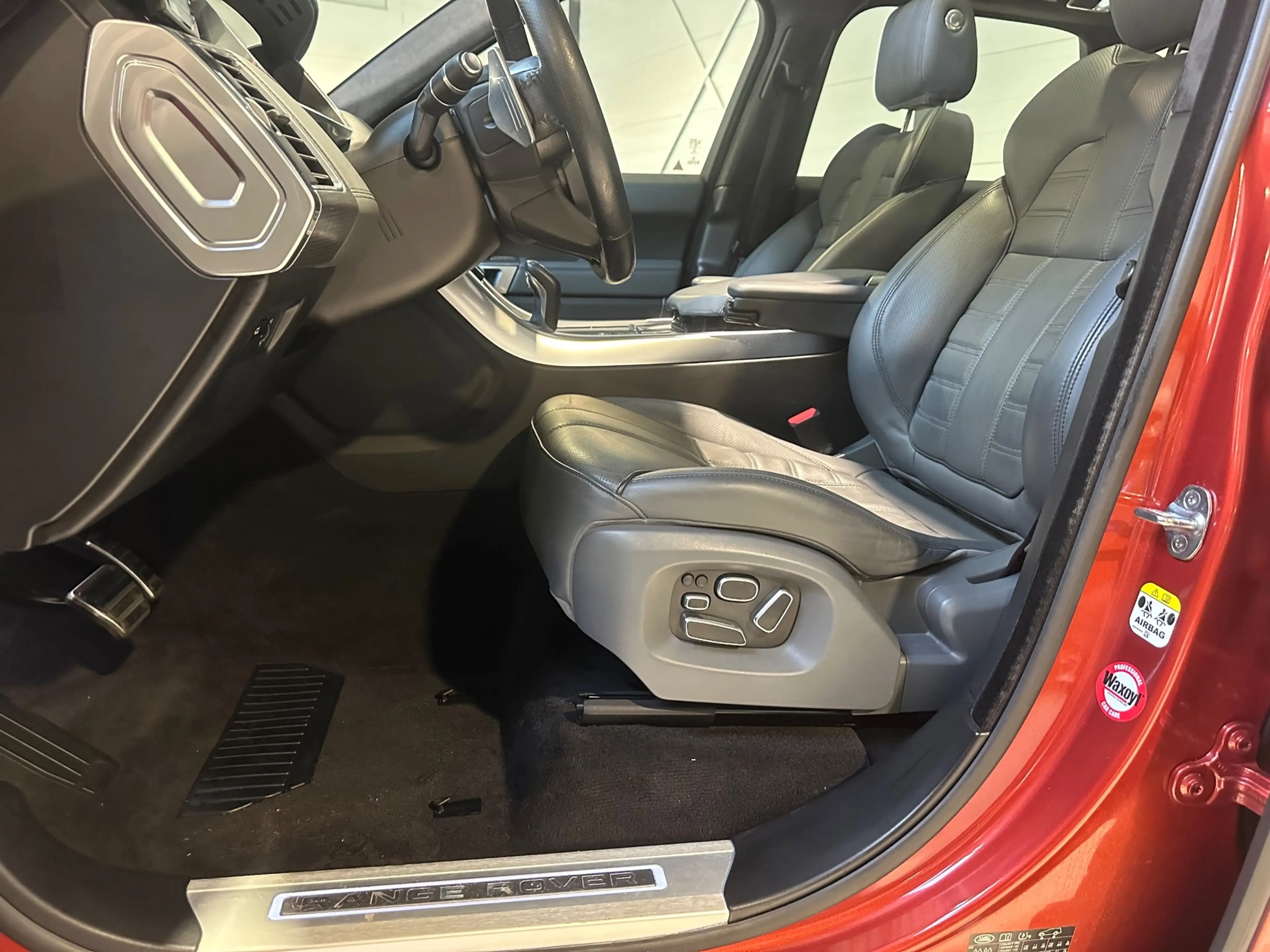 Land Rover Range Rover Sport 3.0 SDV6 Autobiography Dynamic — photo 14