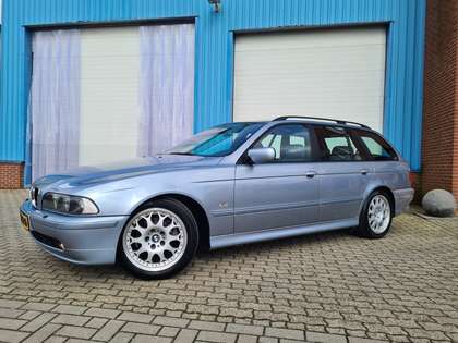 BMW 520 Touring 2.2 I AUTOMAAT Lifestyle Edition