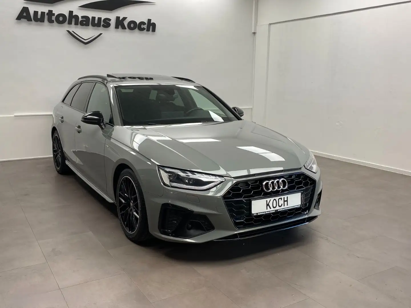 Audi A4 AVANT 35 TDI S LINE IN QUANTUMGRAU #TRAUM Gris - 1