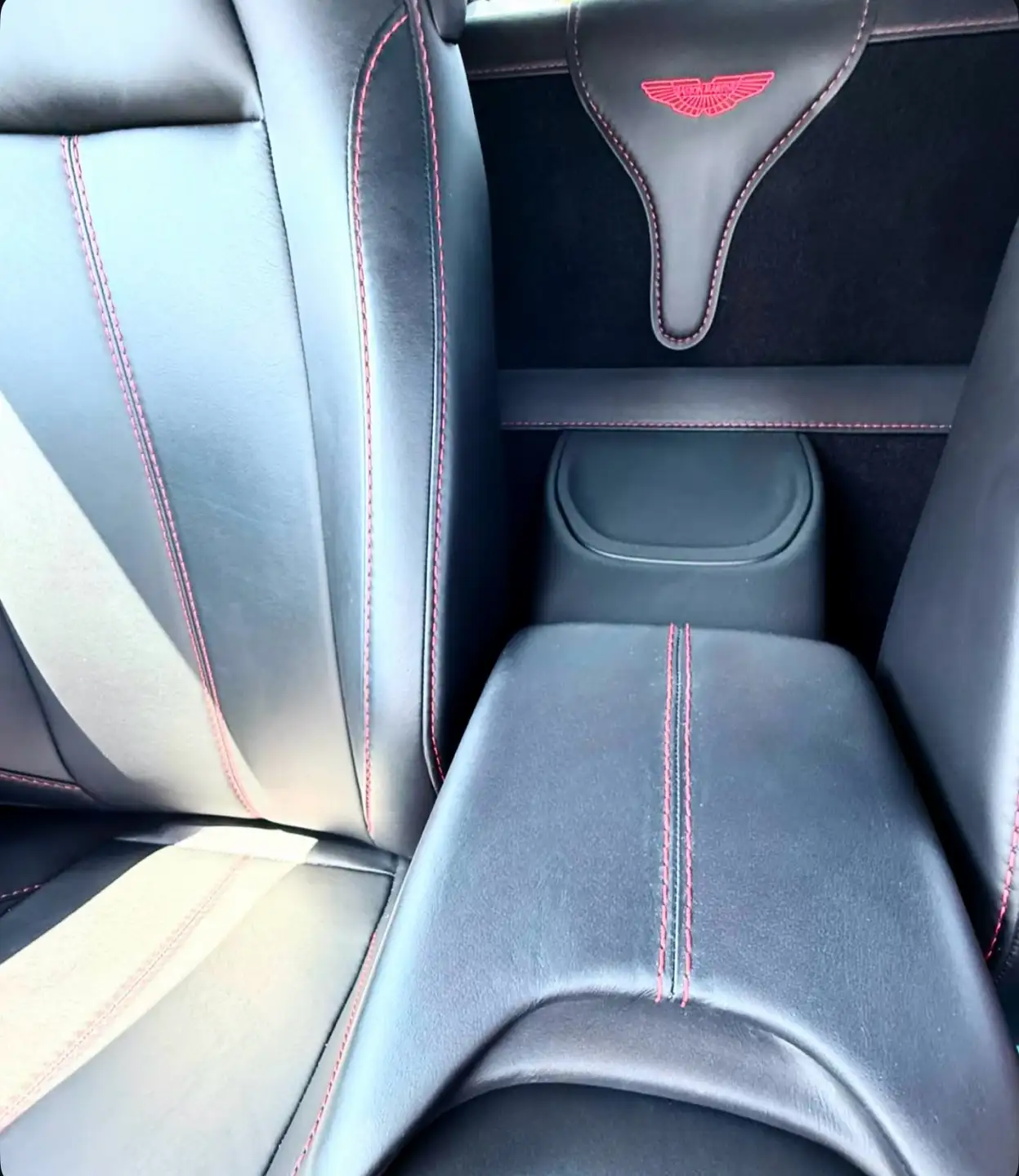 애스턴마틴 밴티지 V8 Coupe 2020 회색 사진 6