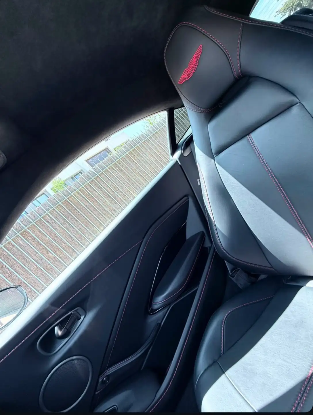 애스턴마틴 밴티지 V8 Coupe 2020 회색 사진 5
