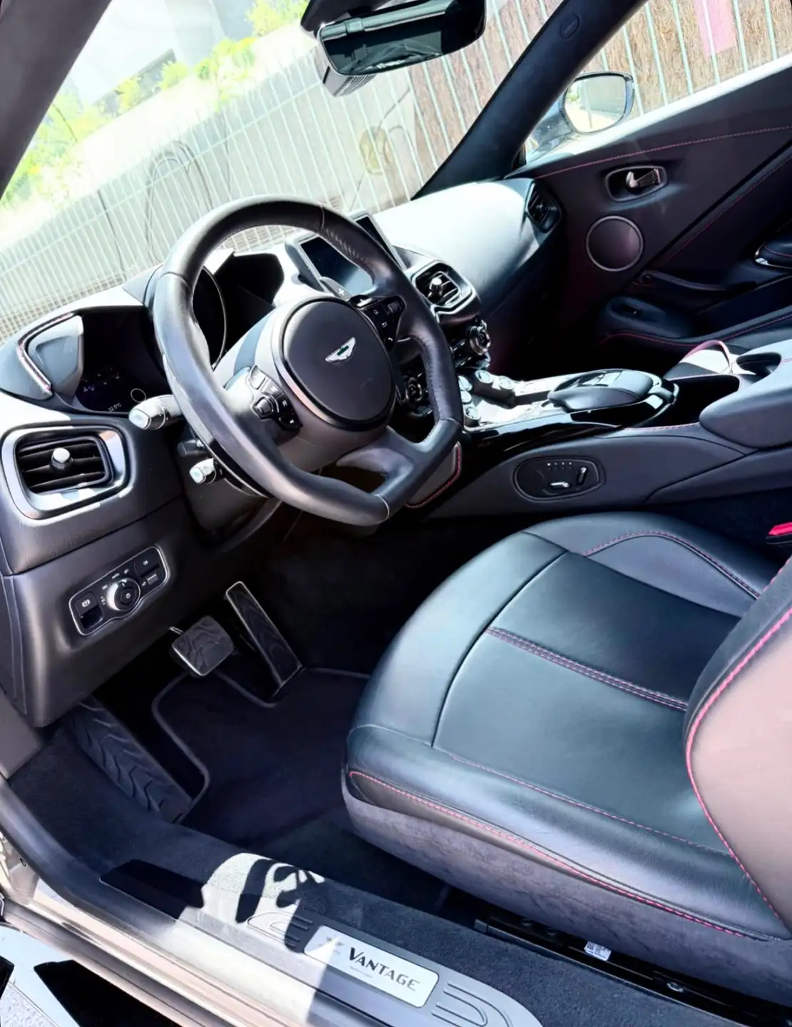 애스턴마틴 밴티지 V8 Coupe 2020 회색 사진 7
