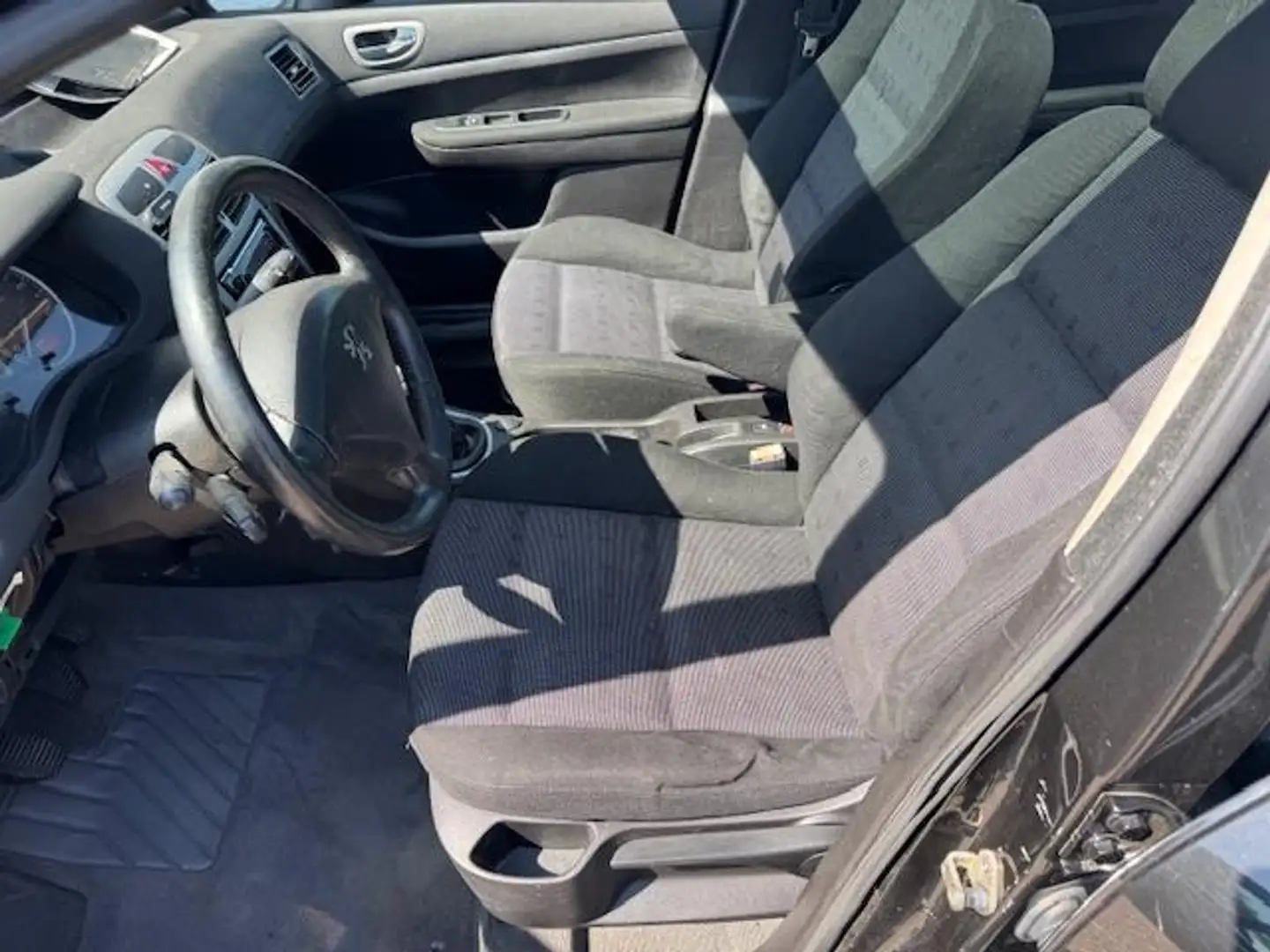 Peugeot 307 SW 1.6 16V, '03, airco, cruise, panorama-dak, nieu Zwart - 2