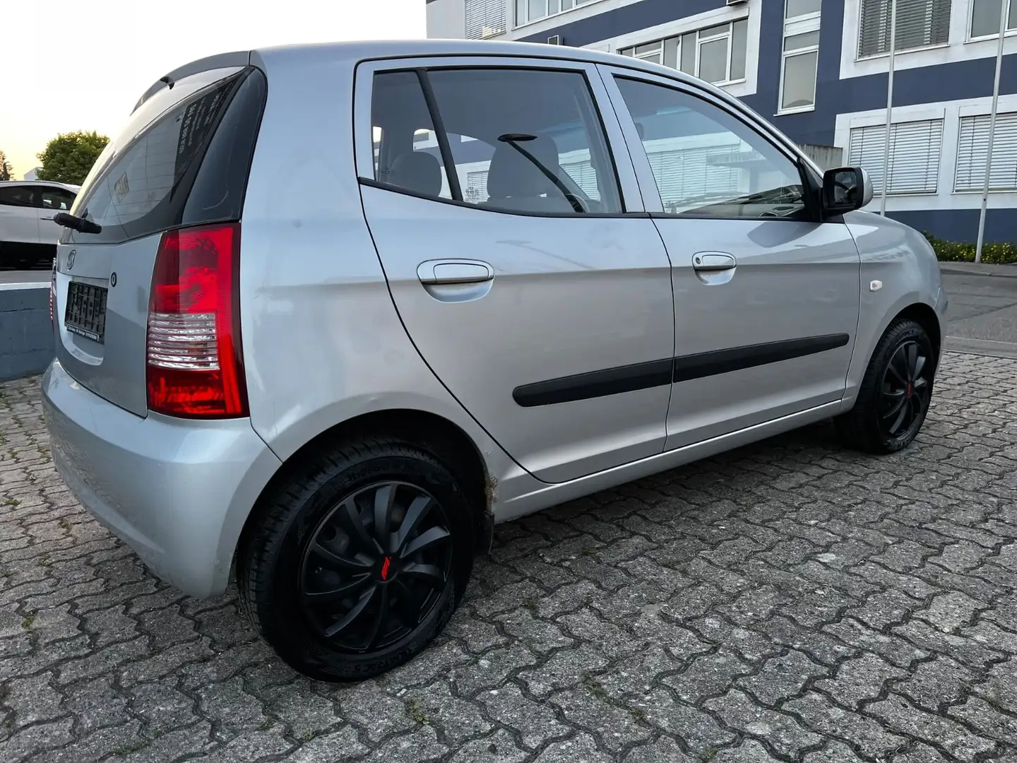 Kia Picanto 1.1 LX Silber - 2