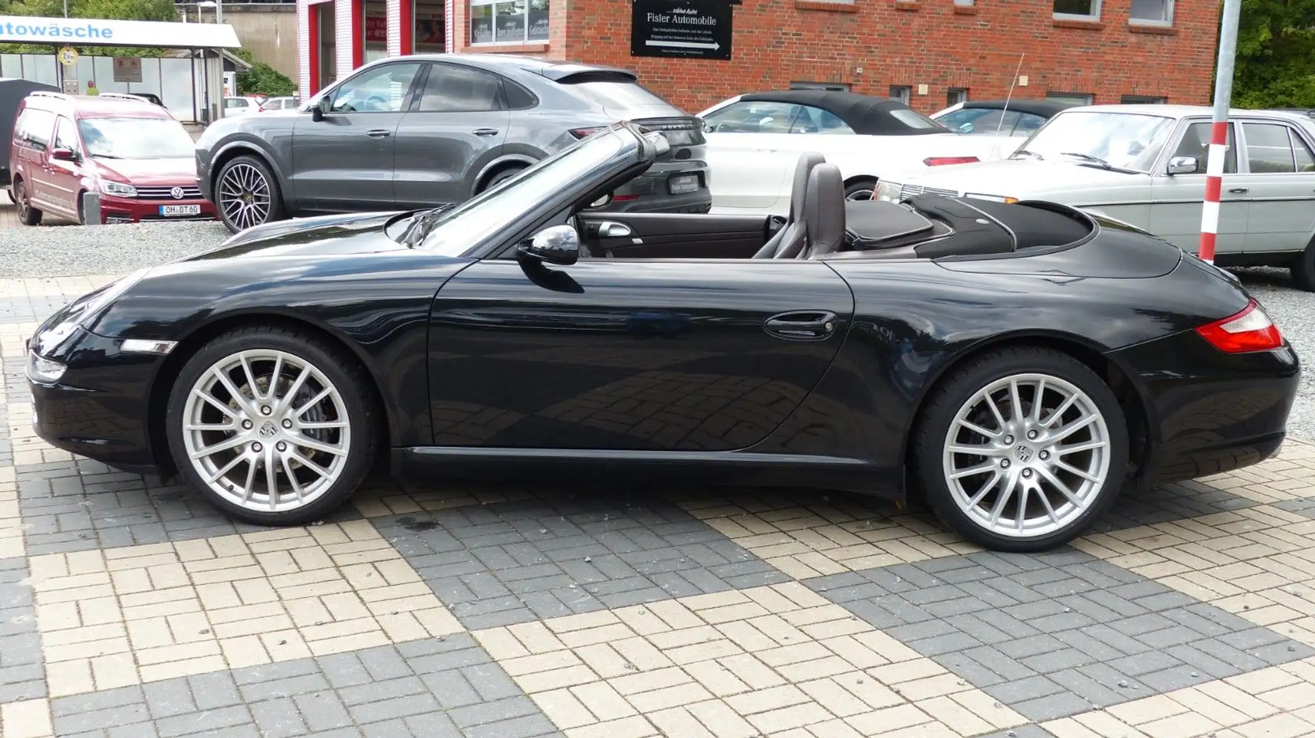 Porsche 911 Carrera Cabrio Tiptronic S Leder Cocoa 2.Hd. Noir - 2