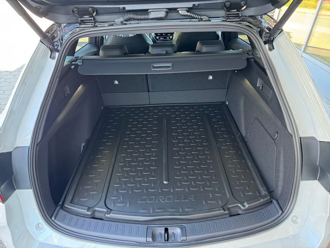 Toyota Corolla 2,0 Hybrid TS GR Sport Navi Kamera SHZ 16