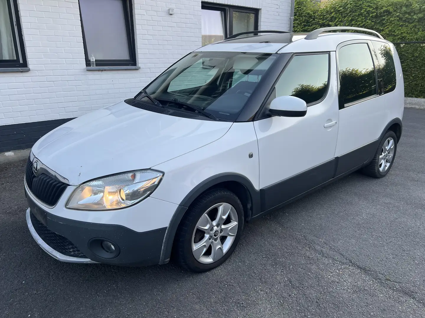 Skoda Roomster 1.6 CR TDi Ambiente DPF - 2
