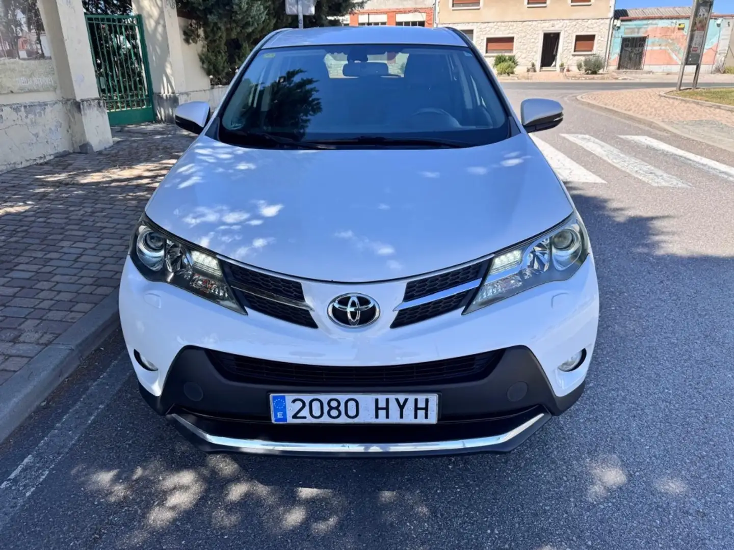 Toyota RAV 4 120D Advance 4x2 Blanco - 2