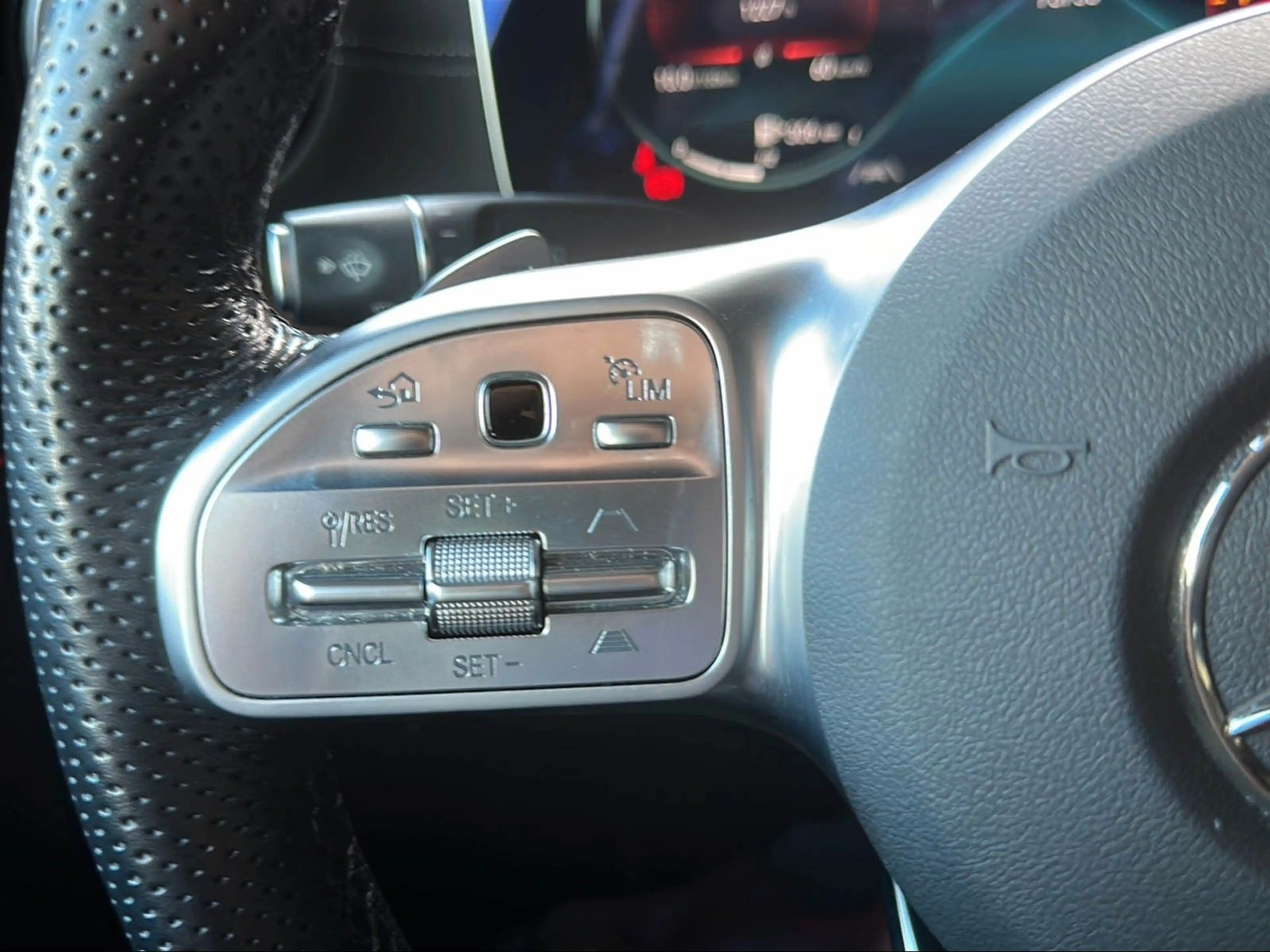 Mercedes-Benz CLS 450 4Matic AMG Line | Fahrassisten | 360°Kam — photo 10