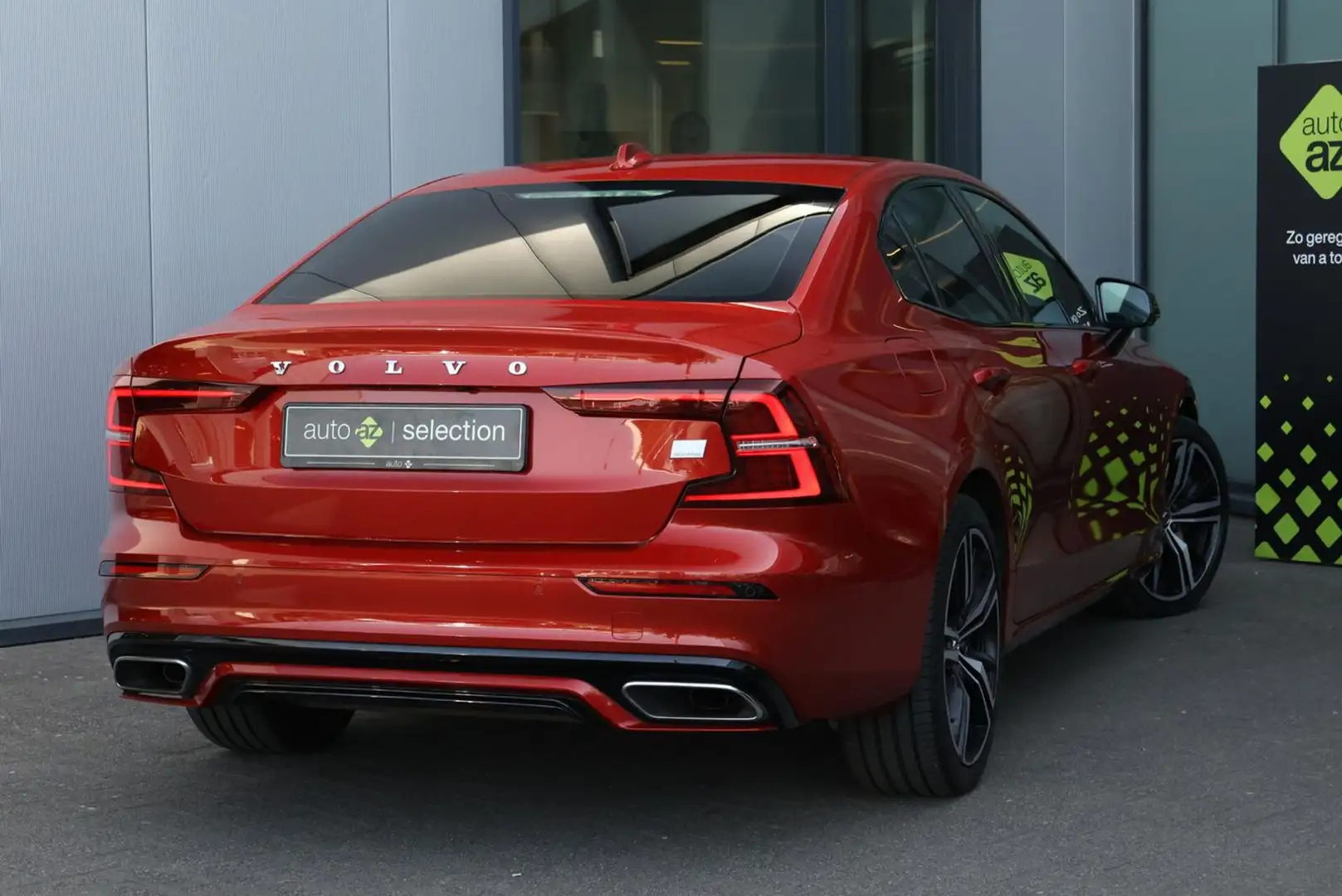 Volvo S60 2.0 Recharge T8 AWD R-Design / Apple Carplay Rot - 2