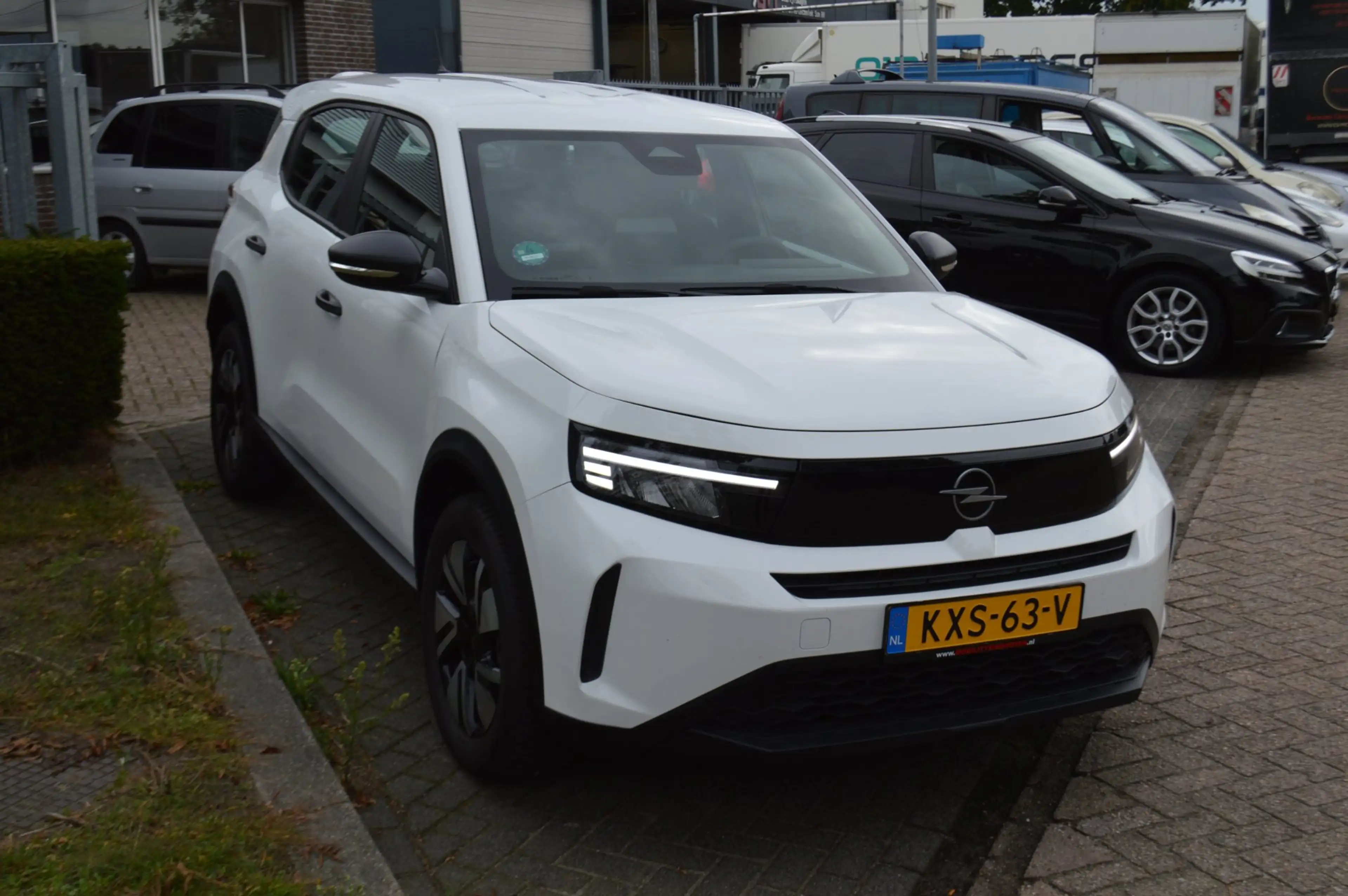 Opel Frontera 1.2T Hybrid Edition, All-season, NAVI, STOELVERWAR — photo 8