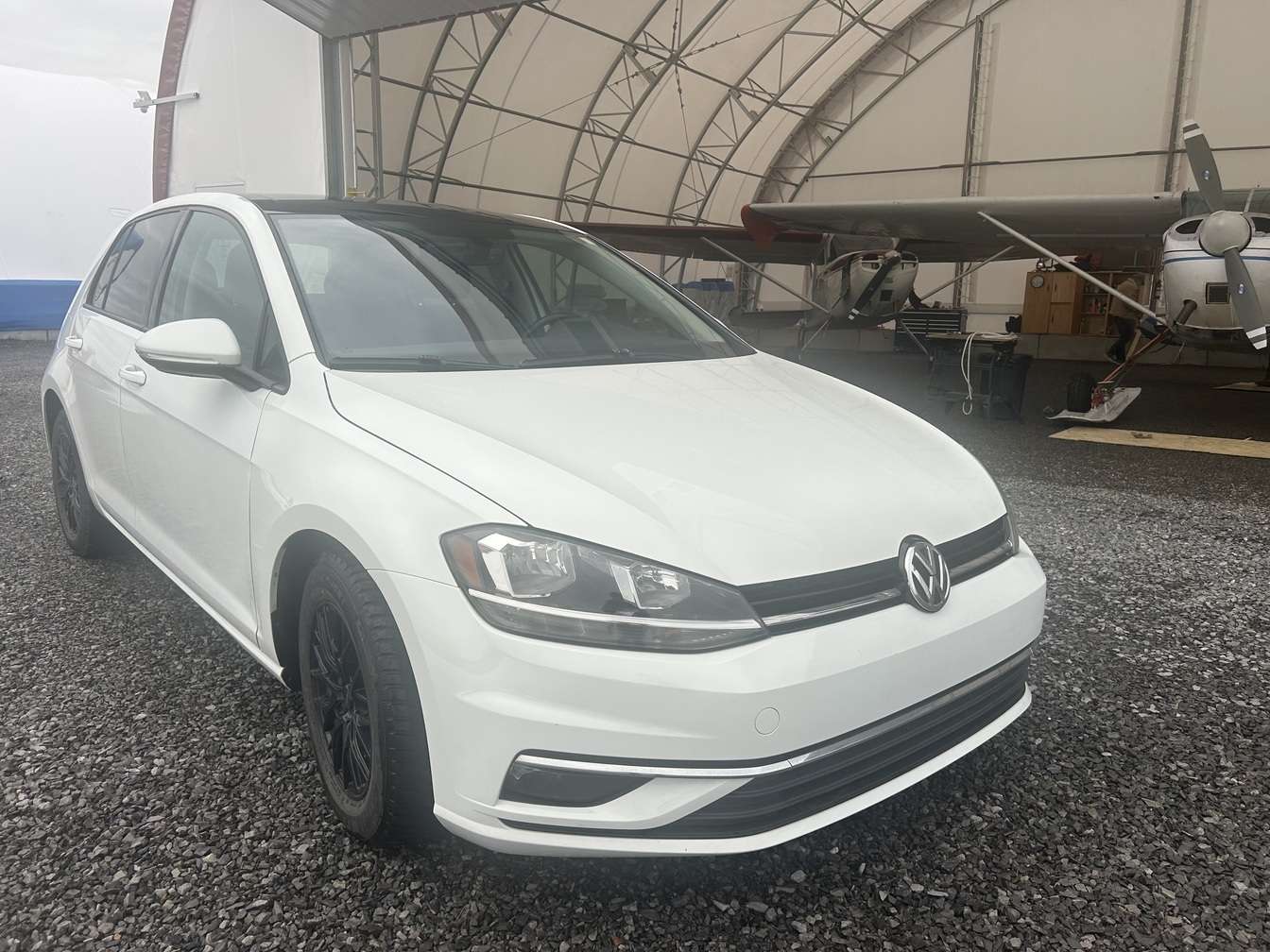 2018 Volkswagen Golf Highline 5-door Auto alt 2