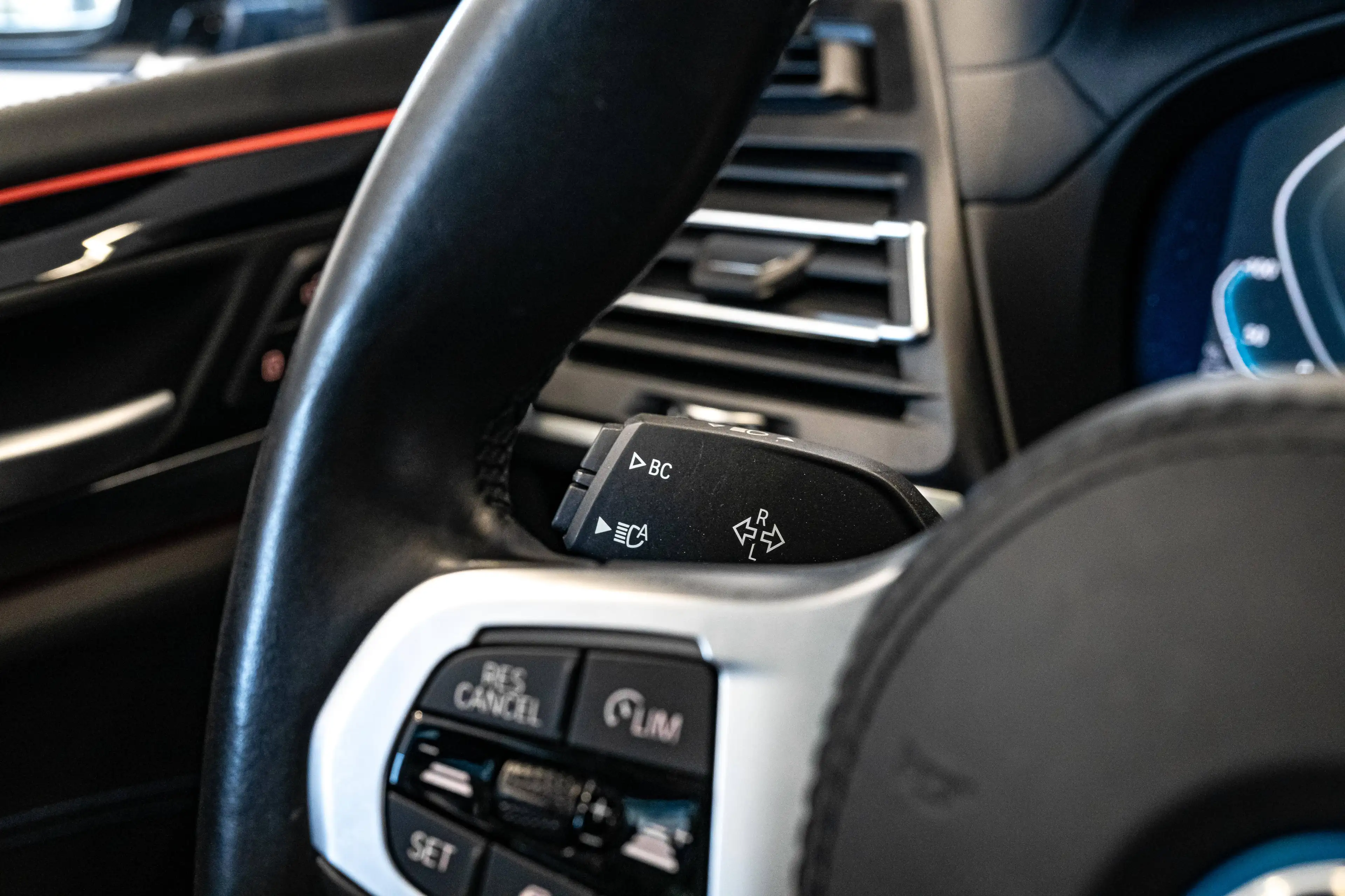 BMW iX3 impressive, Head-Up, Pano, Harman Kardon — photo 24