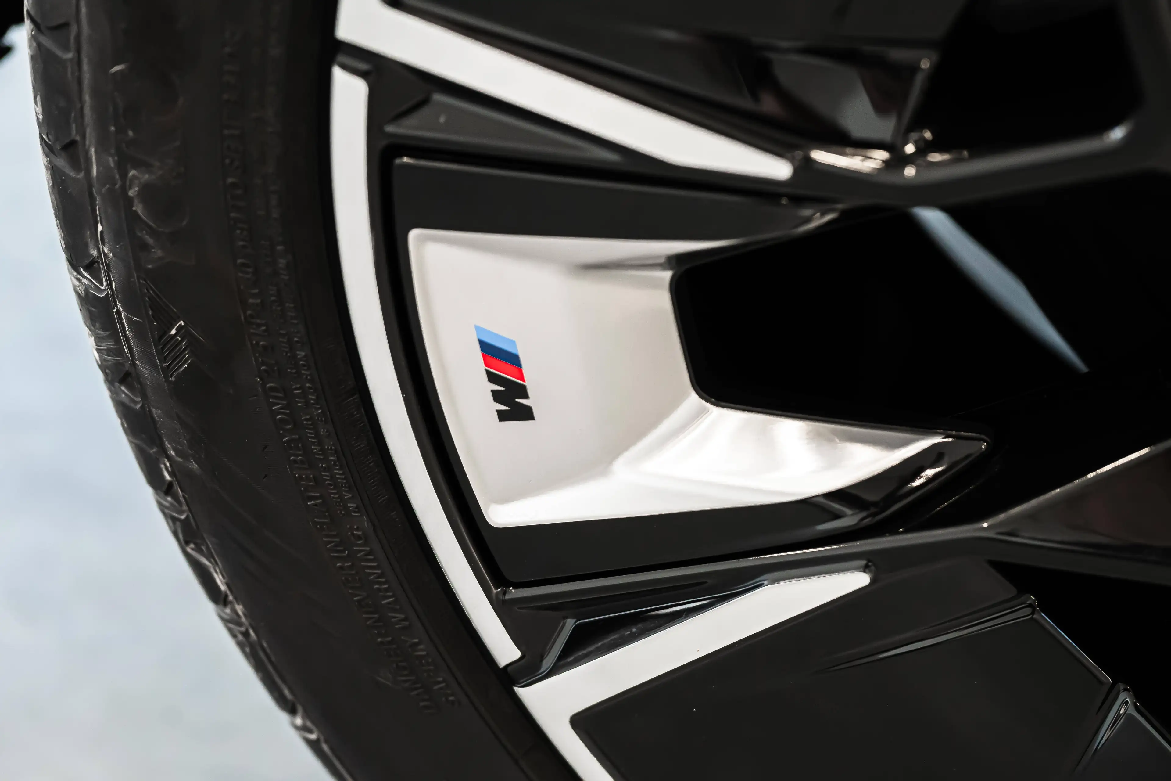 BMW iX3 impressive, Head-Up, Pano, Harman Kardon — photo 37