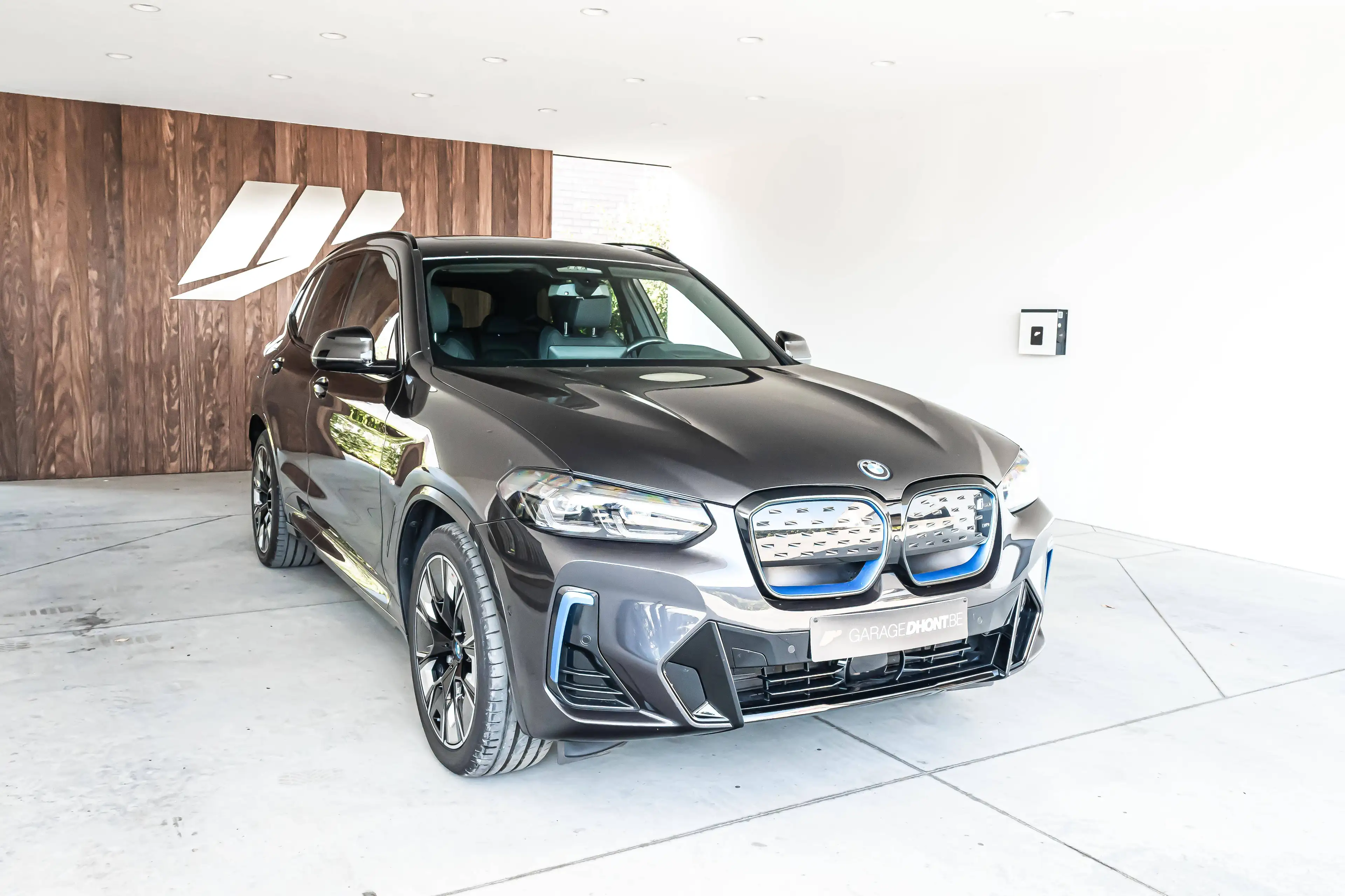 BMW iX3 impressive, Head-Up, Pano, Harman Kardon — photo 2