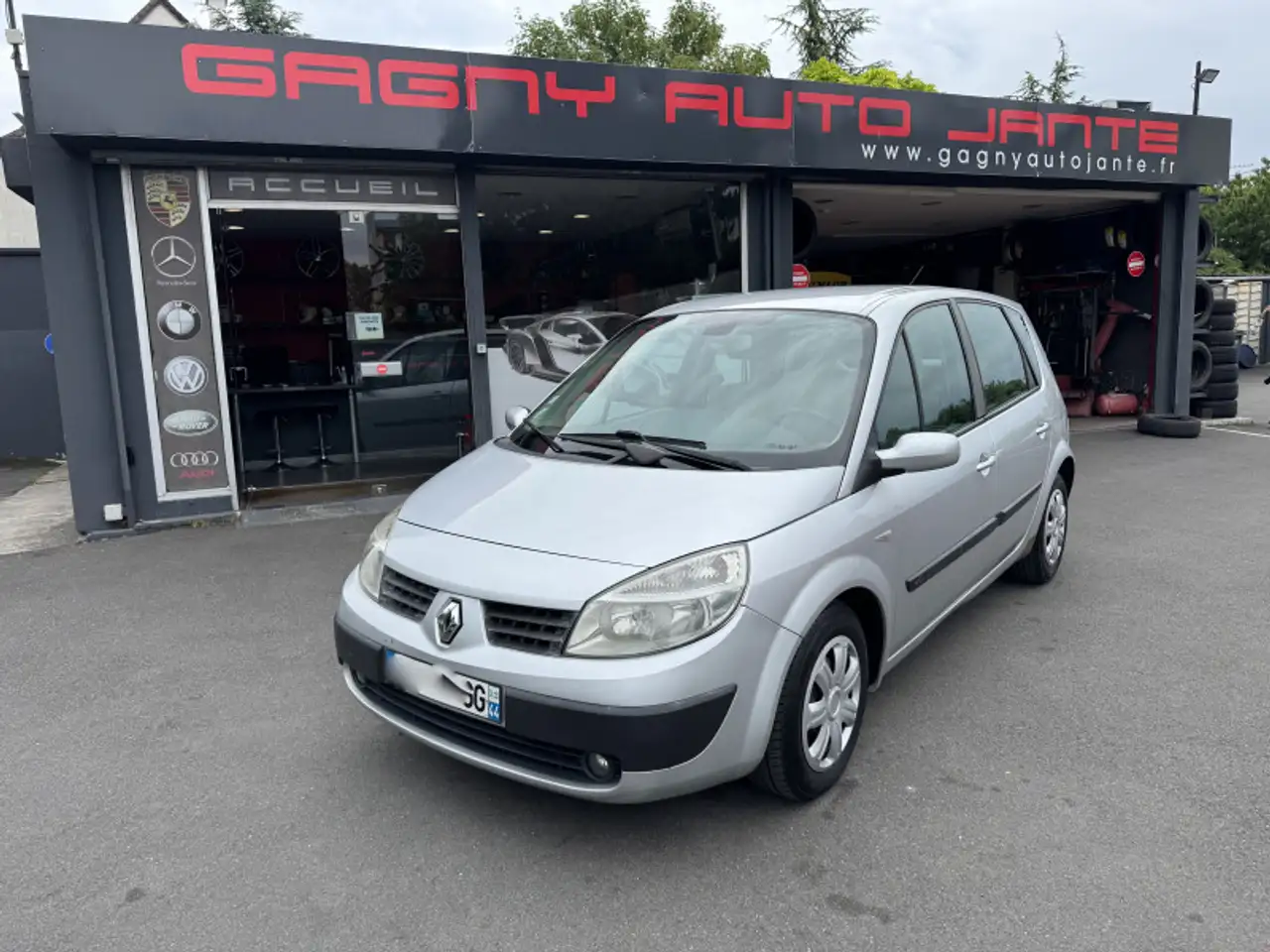 Renault Scenic 1.5 DCI 105CH CONFORT EXPRESSION