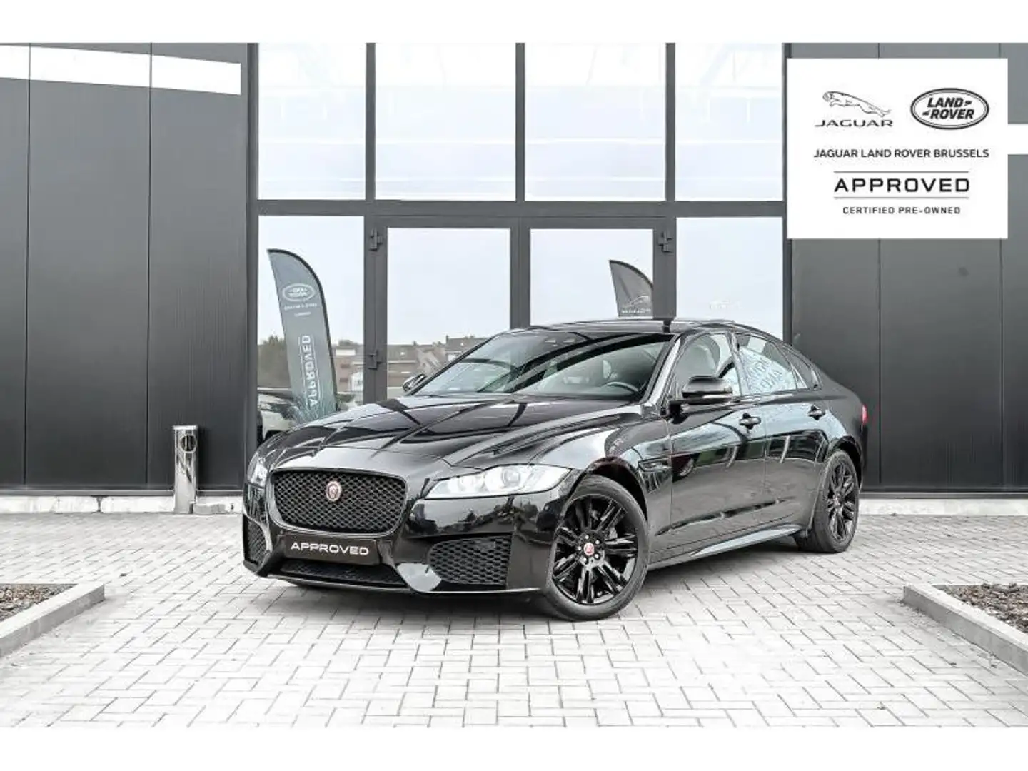 Jaguar XF Chequered Flag 20d 2.0 180ch 2 YEARS WARRANTY Black - 1