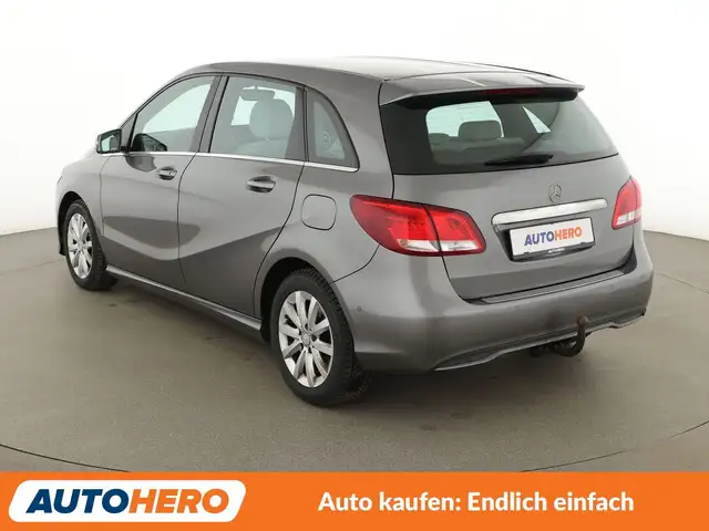 Mercedes-Benz B-Class view 4