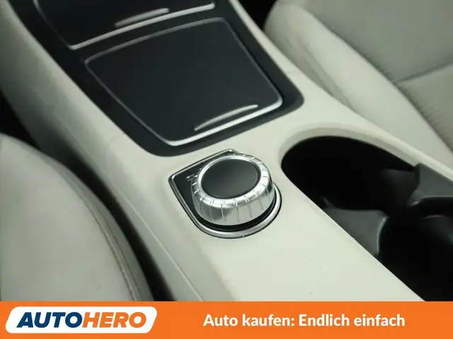 Mercedes-Benz B-Class view 25