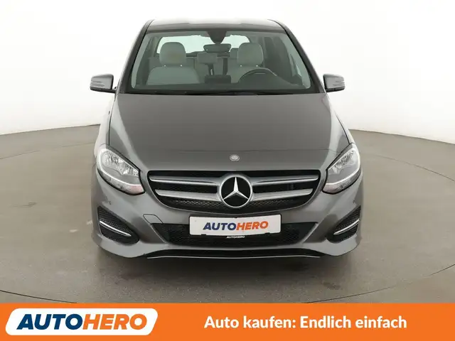 Mercedes-Benz B-Class view 9