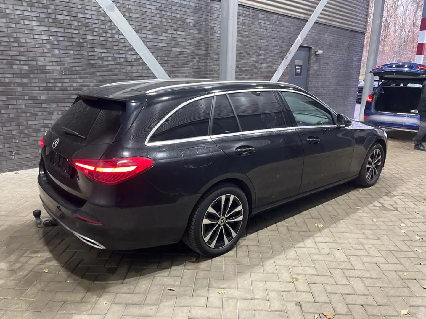 Mercedes-Benz C 300 e Business Line | Trekhaak | ACC | Getint Glas | C Zwart - 2