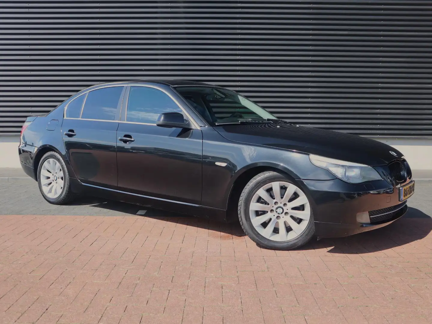 BMW 523 5-serie 523i Business Line Edition II | Goed onder Zwart - 2