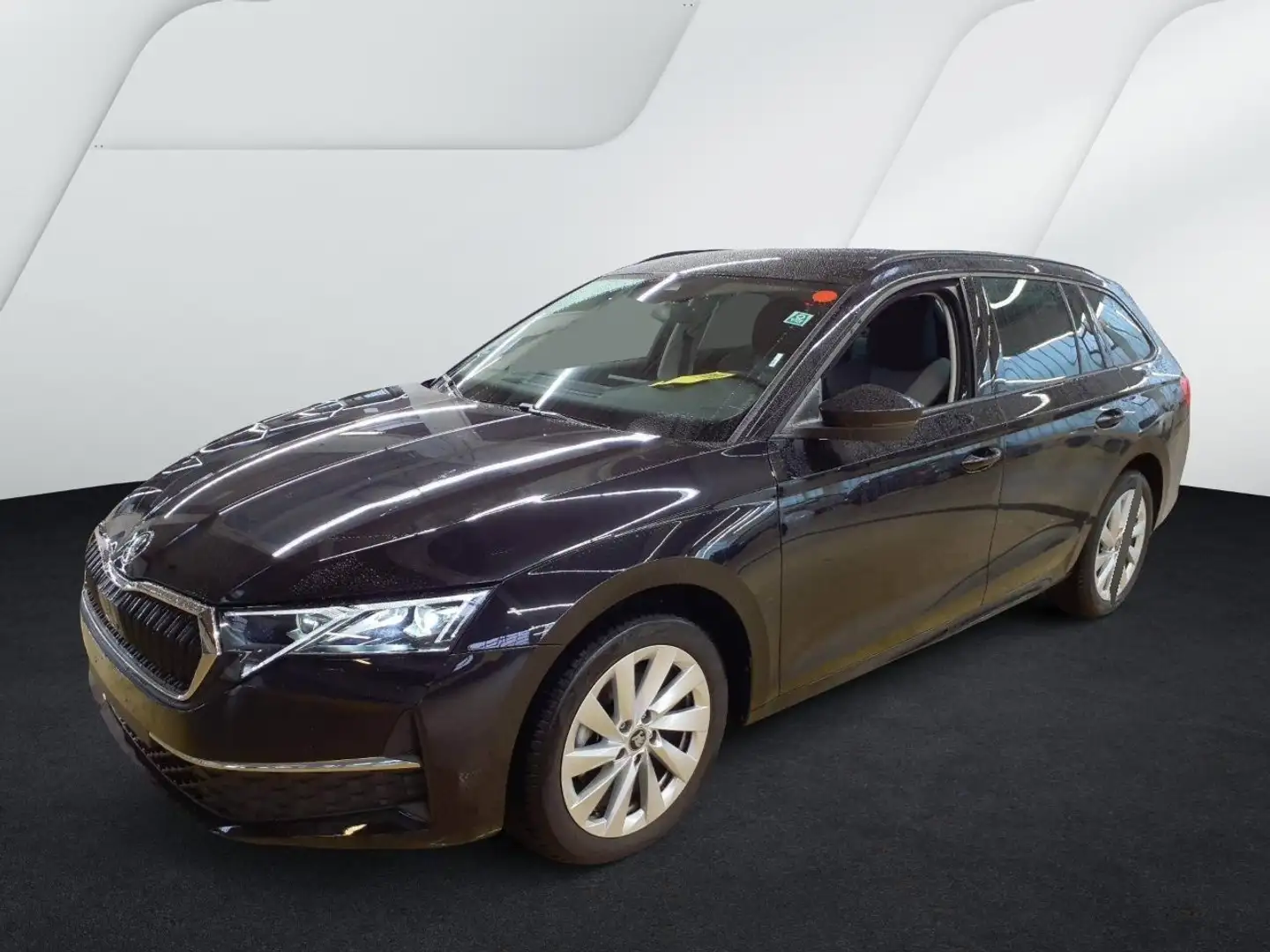 Skoda Octavia Selection 1.5 eTSI DSG / Navi, 360°, LED Schwarz - 2