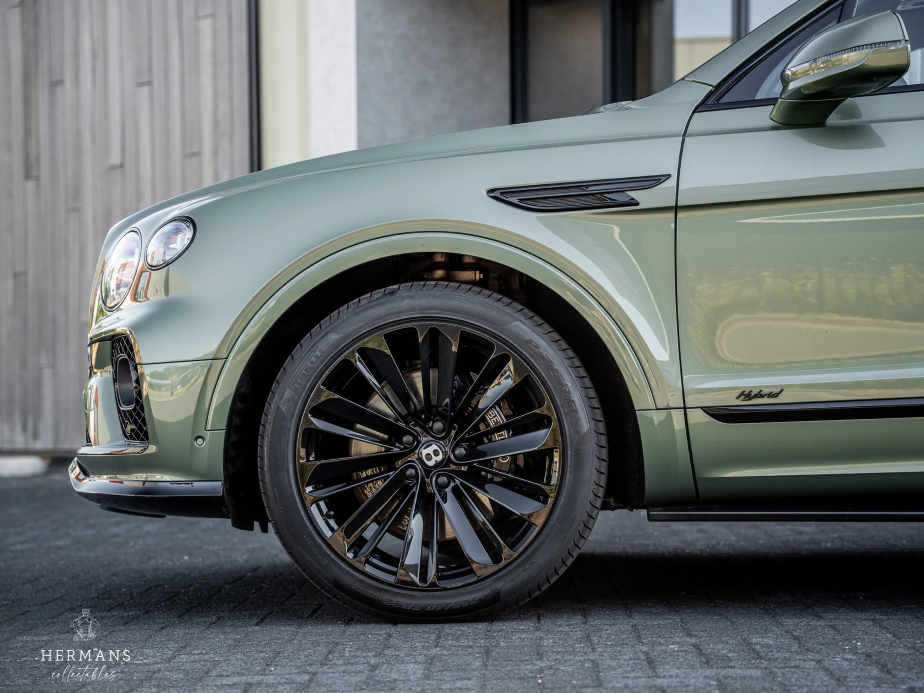 Bentley Bentayga 3.0 V6 Hybrid / Org. NL / Carbon / NAIM / Massage — photo 15