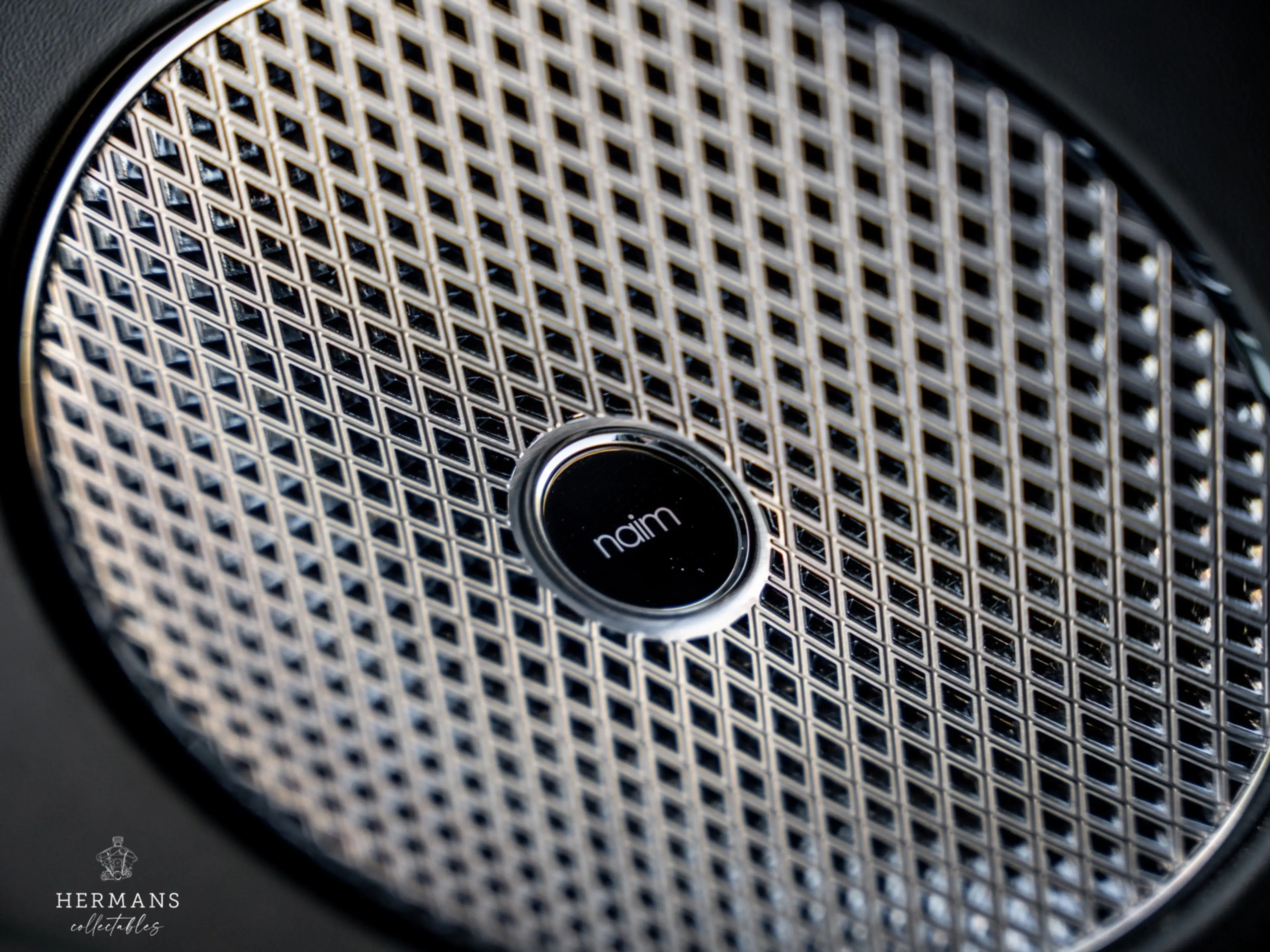 Bentley Bentayga 3.0 V6 Hybrid / Org. NL / Carbon / NAIM / Massage — photo 21