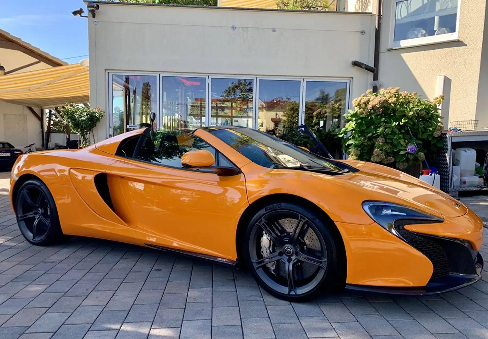McLaren 650S Spider 650S Spyder Orange - 2