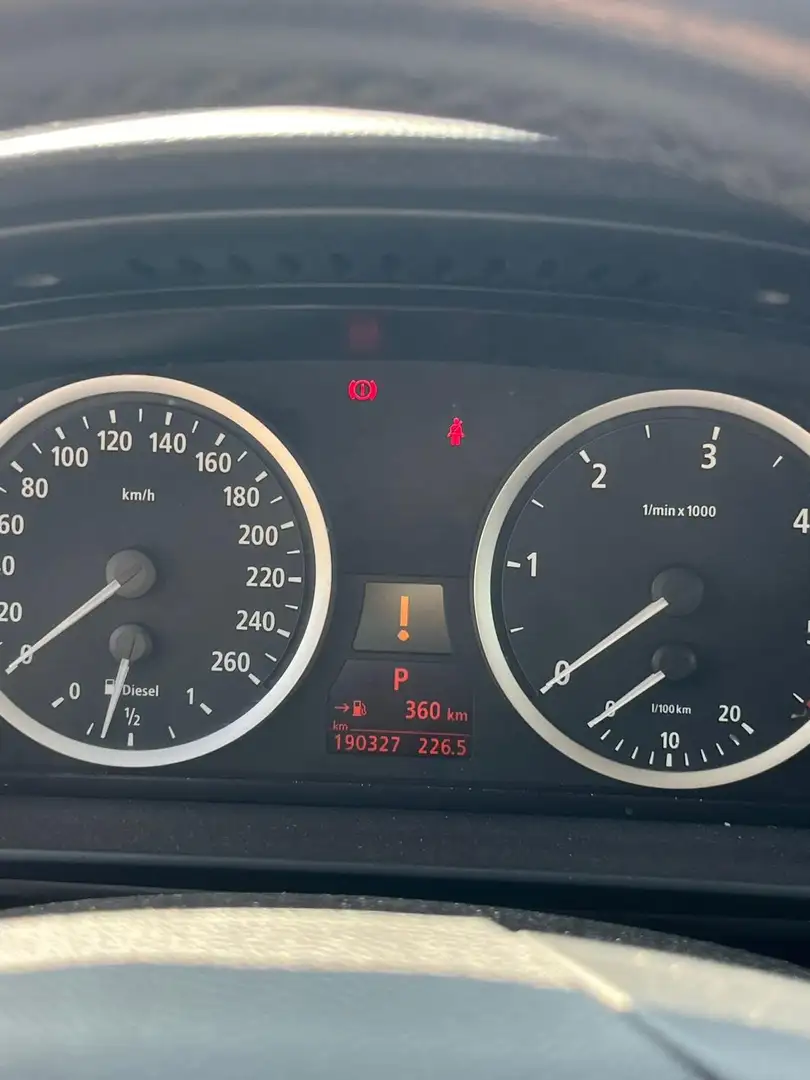 BMW 520 520d Grey - 1