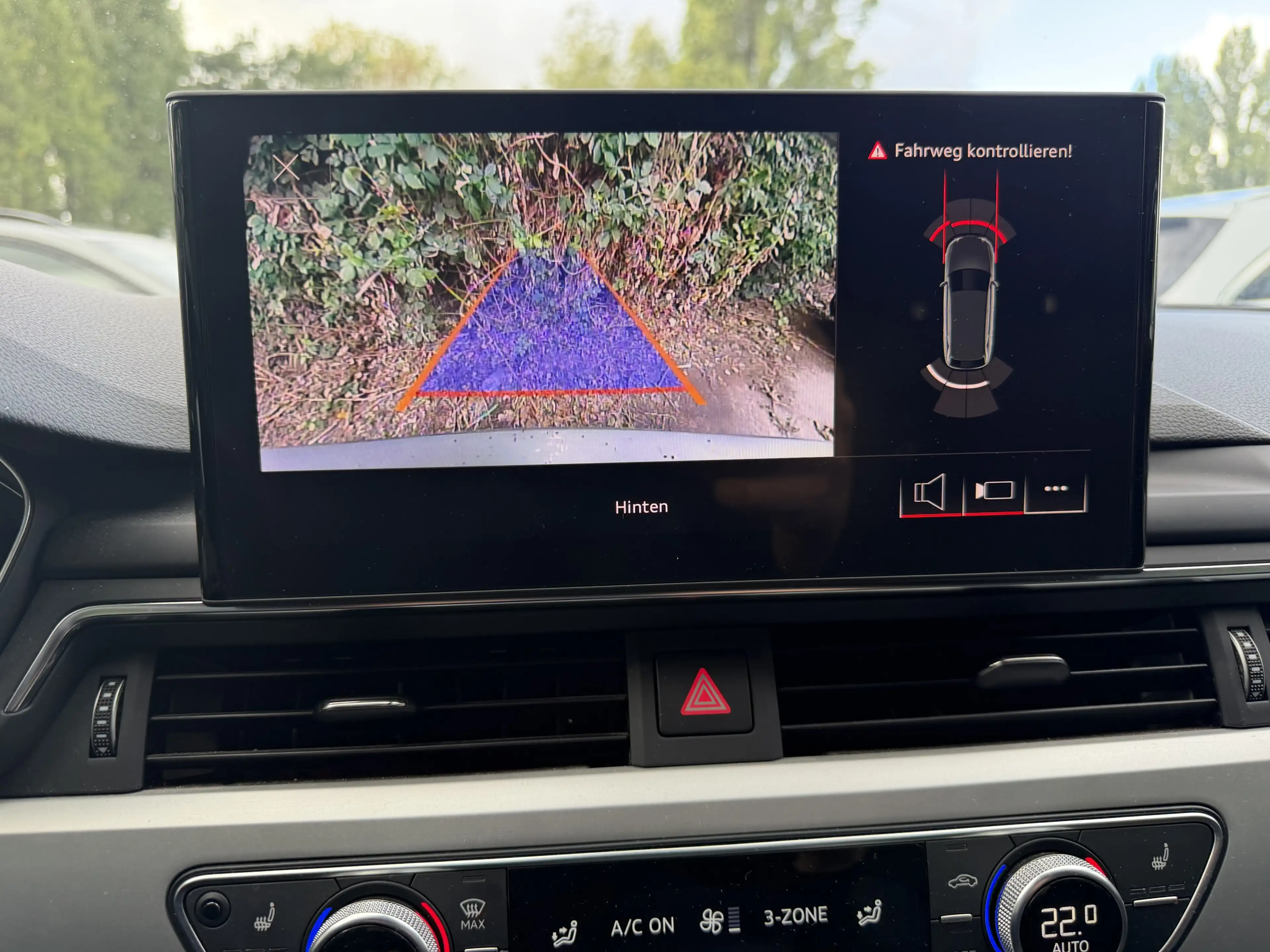 Audi A4 Avant 35 TDI S tronic — photo 10