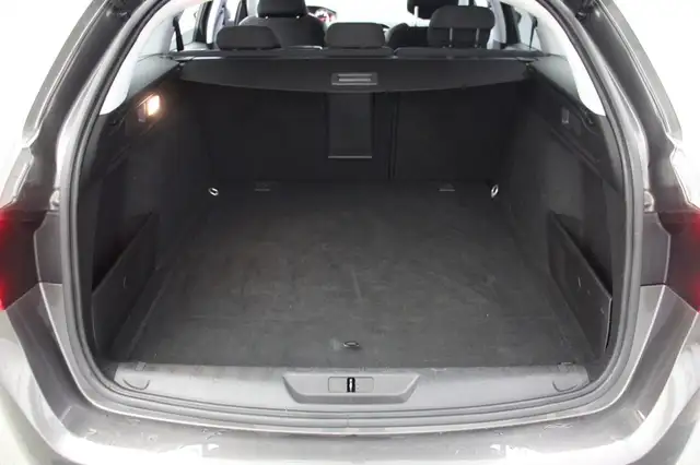 Peugeot 308 view 14