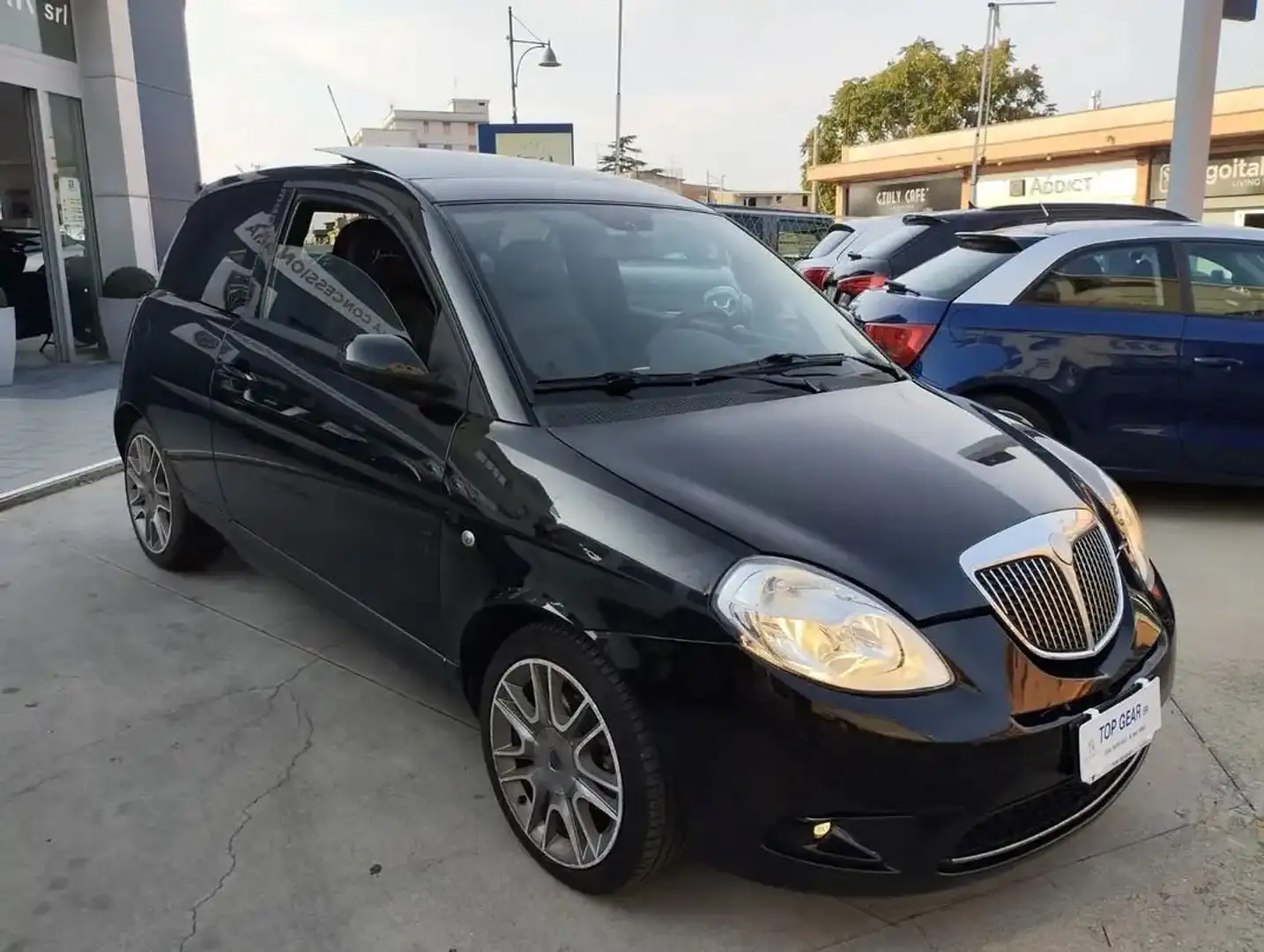 Lancia Ypsilon Ypsilon 1.3 mjt 16v Sport MomoDesign 105cv Nero - 1