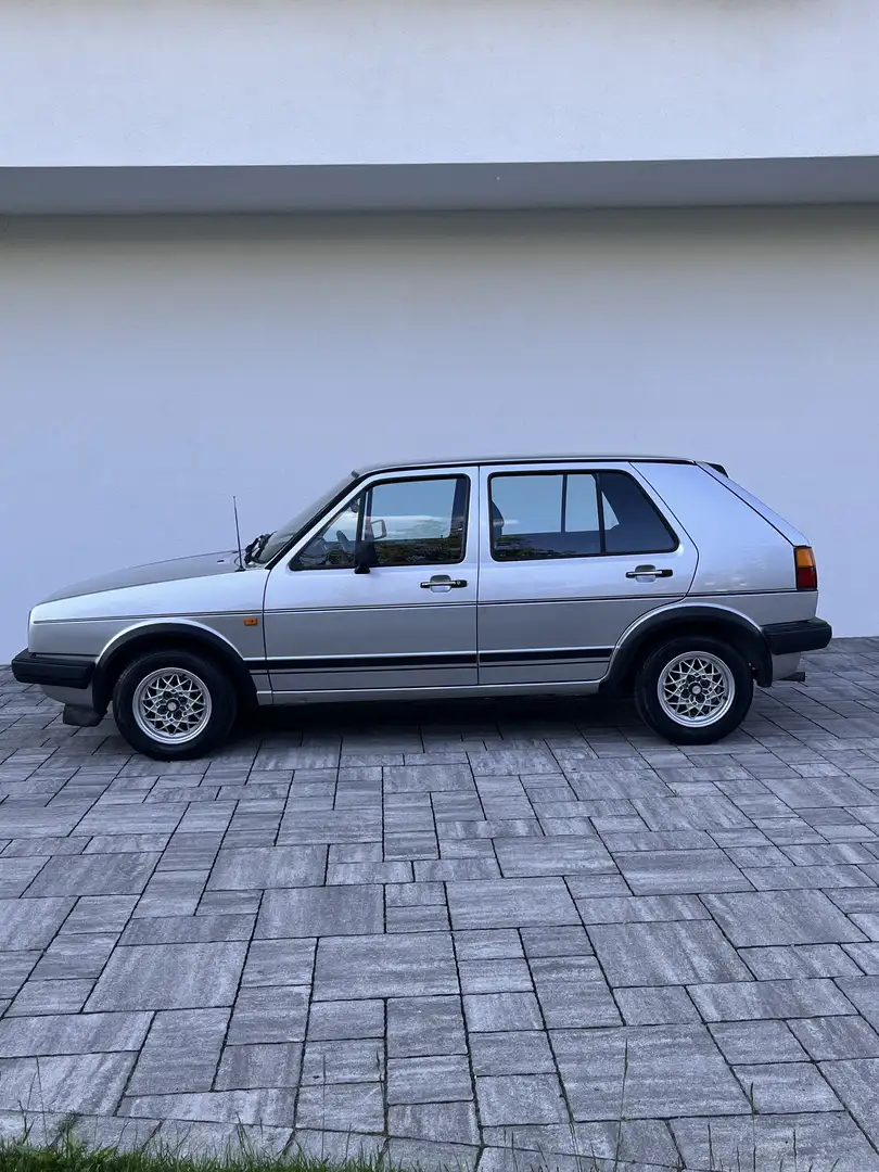 Volkswagen Golf 5p 1.8 GTI - 2