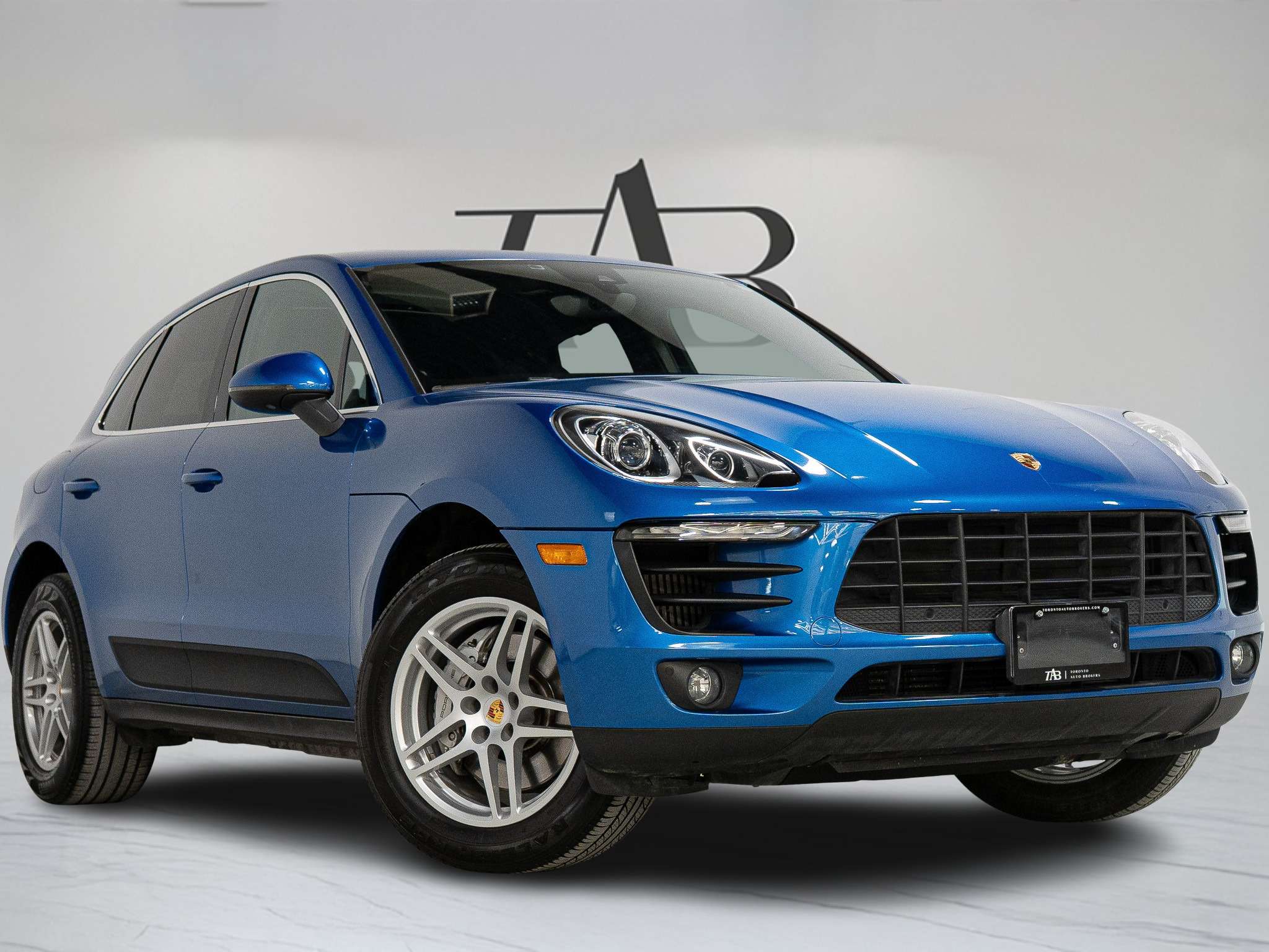 2018 Porsche Macan S | PREMIUM PLUS PKG | PANO | BOSE alt 2