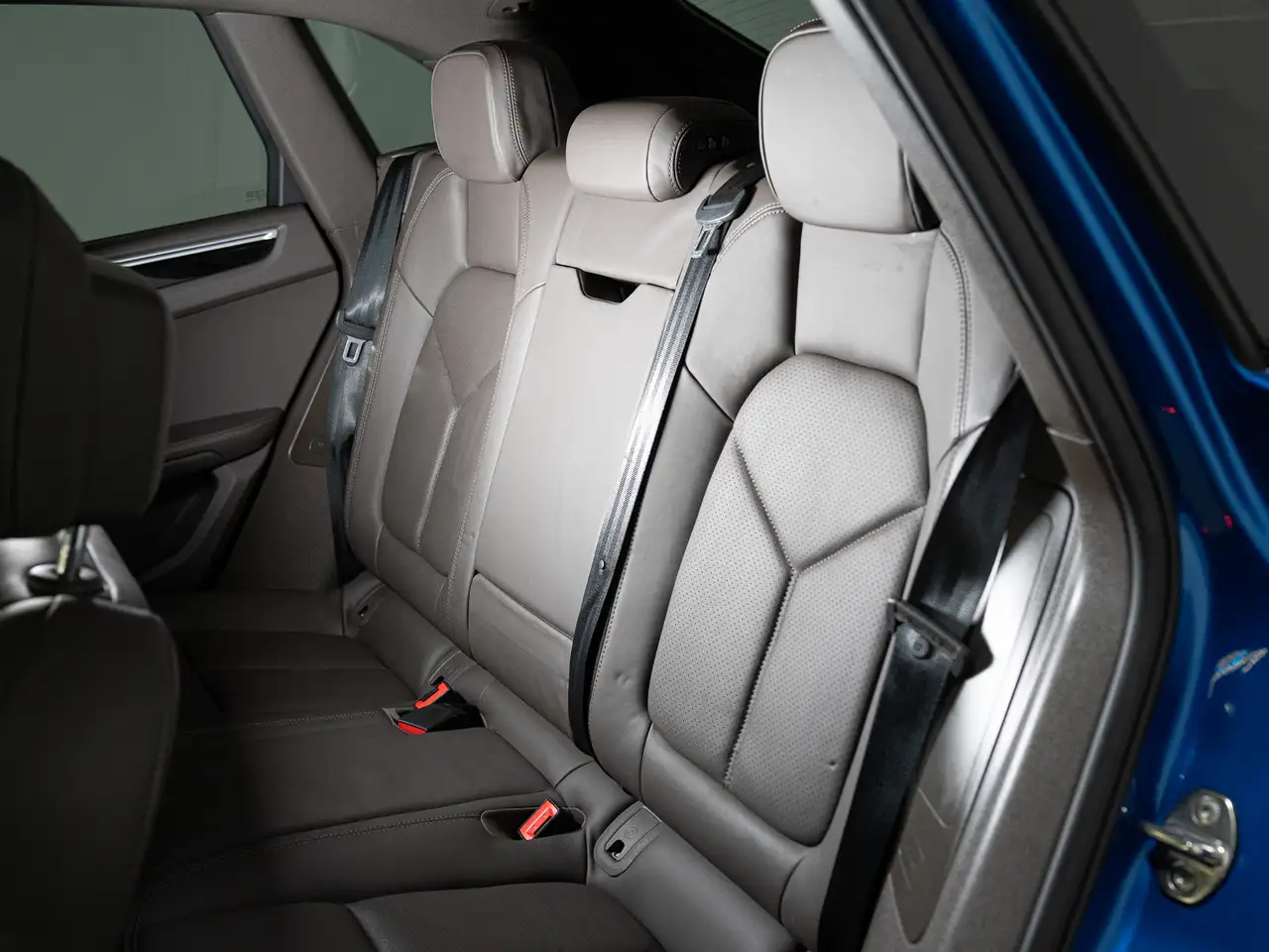 Porsche Macan снимка Porsche Macan