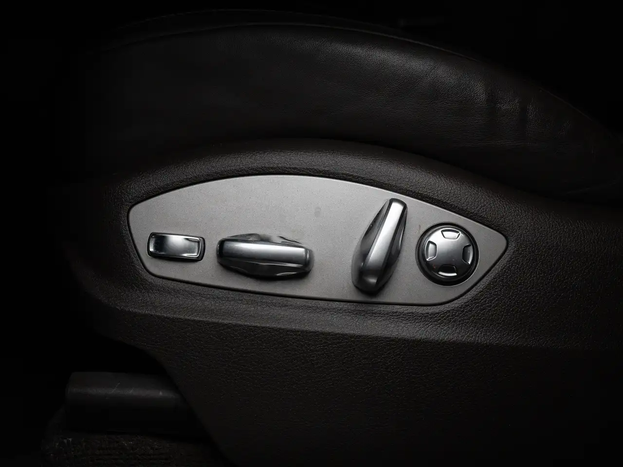 Porsche Macan снимка Porsche Macan