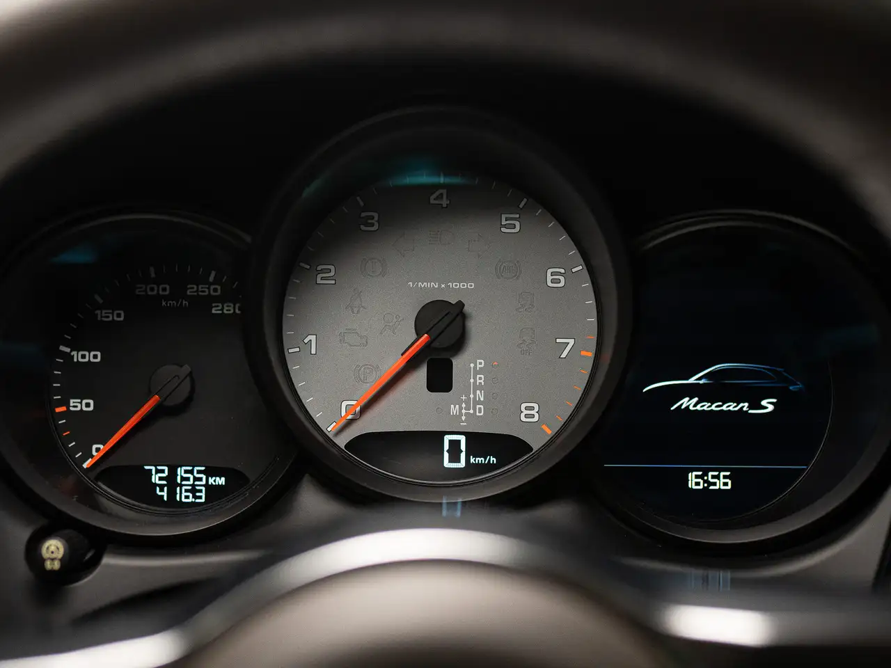 Porsche Macan снимка Porsche Macan